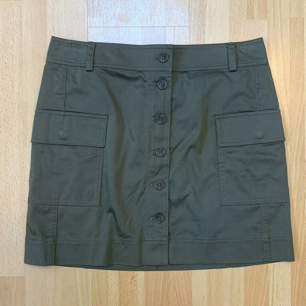Ann Taylor Women’s Button Down Skirt Green Size 8.